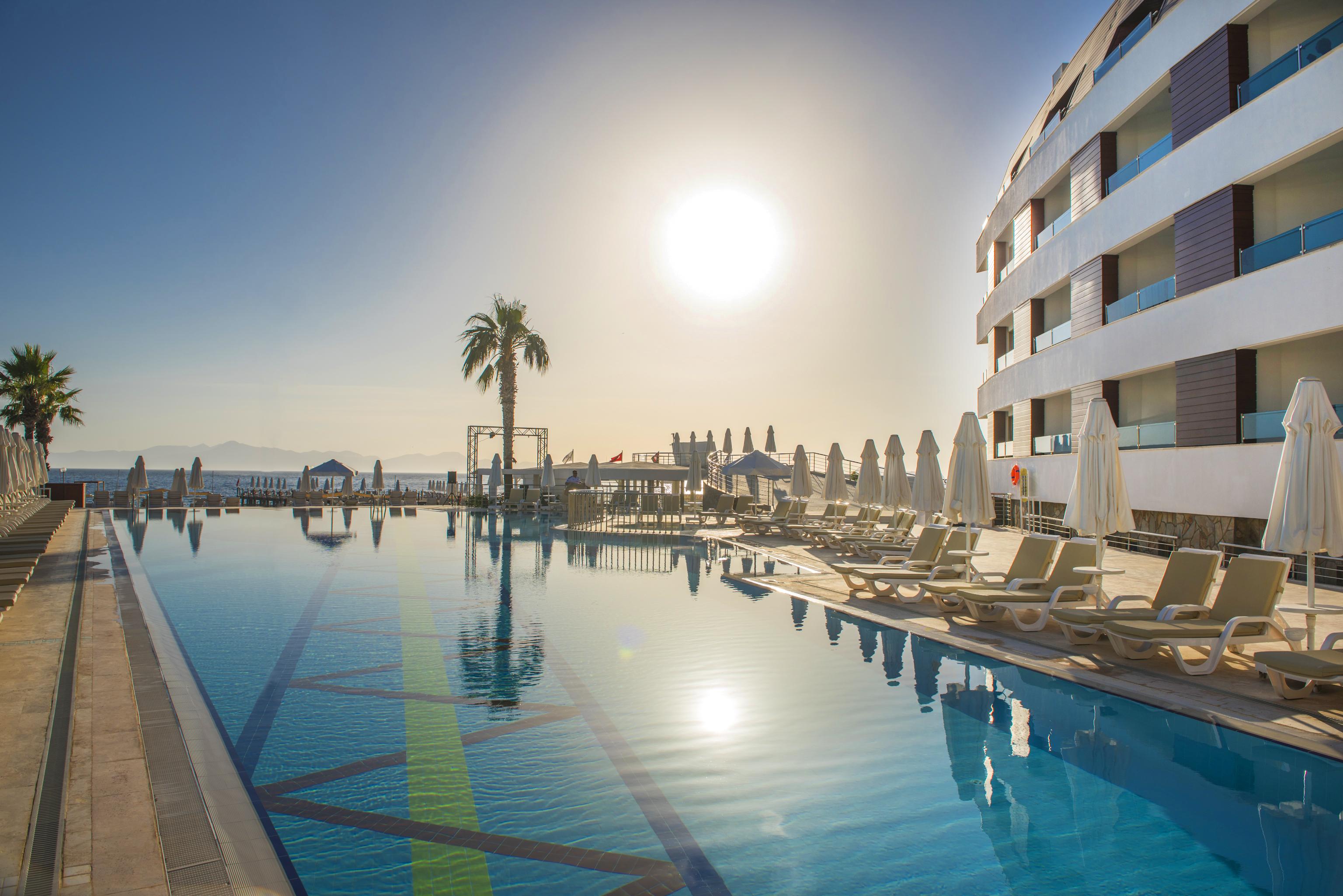 Azure By Yelken Hotel Turgutreis Extérieur photo